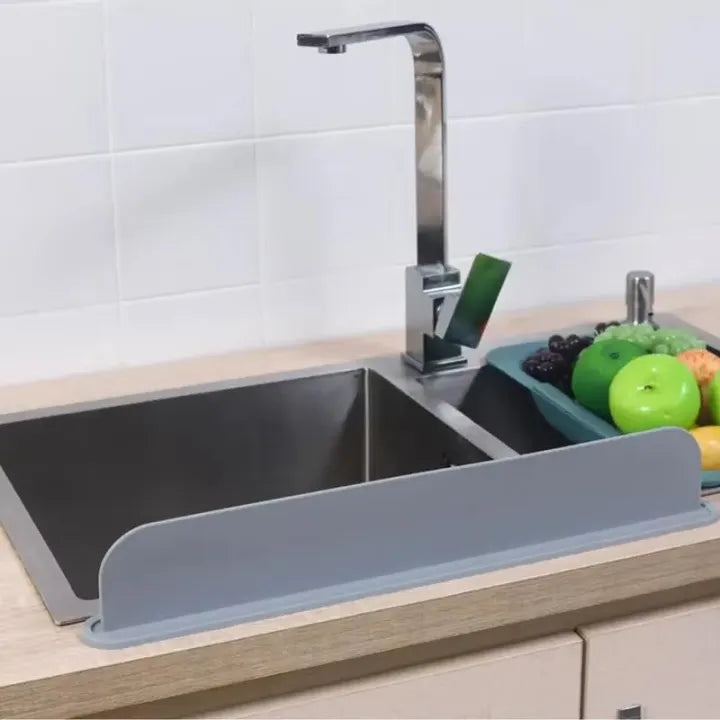Silicone Sink Splash Guard – Anti-Splash Water & Oil Barrier